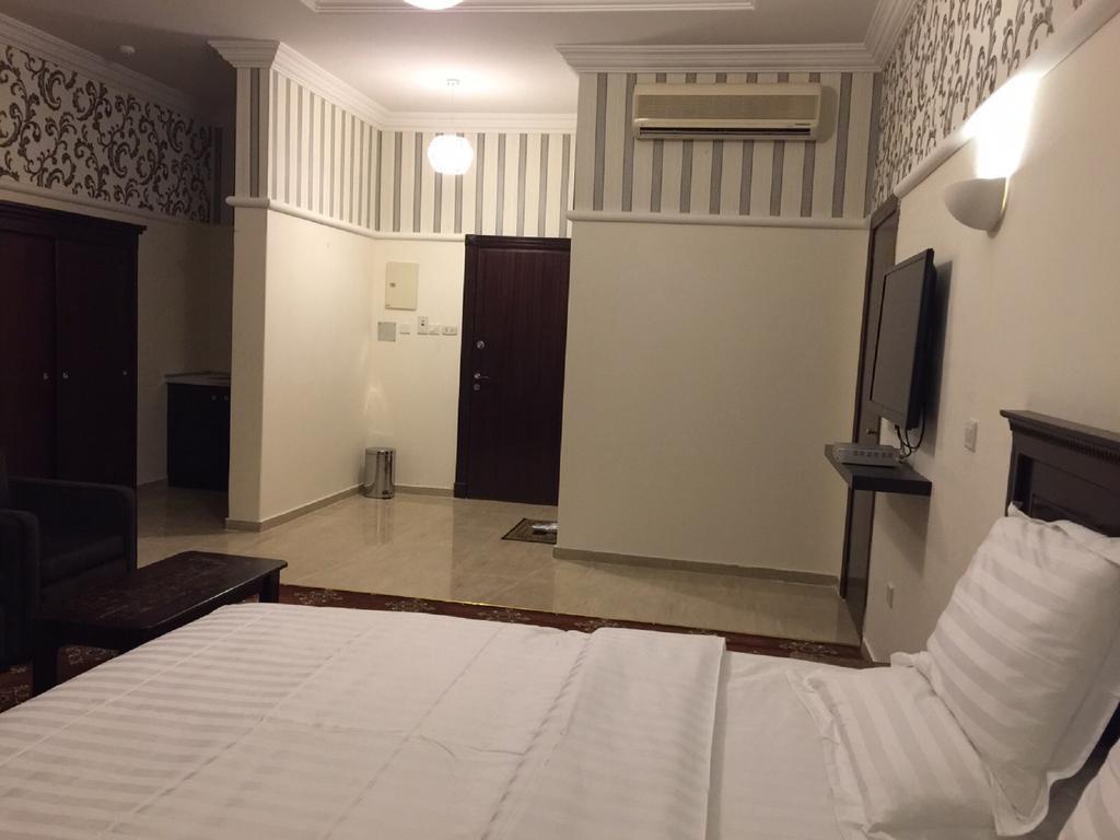 Al Denny Aparthotel Jidá Quarto foto
