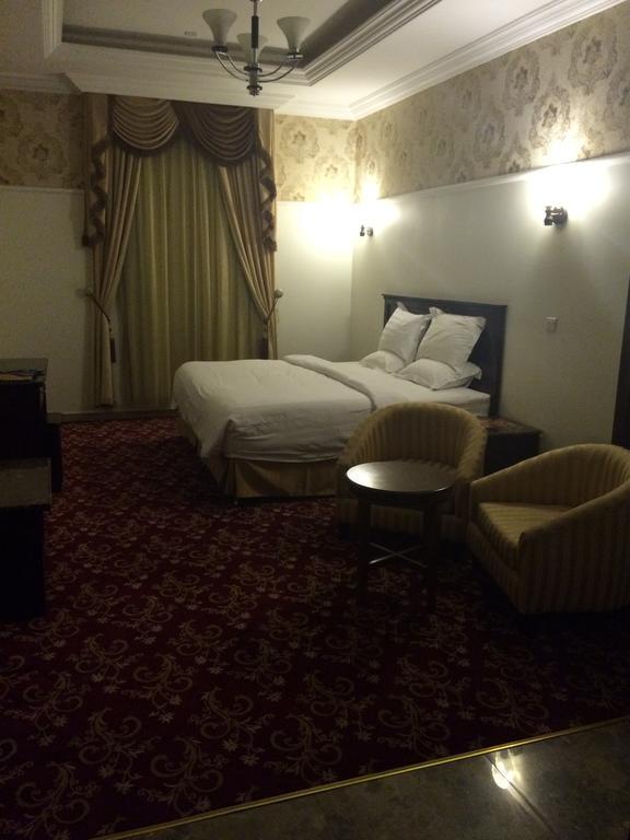 Al Denny Aparthotel Jidá Quarto foto